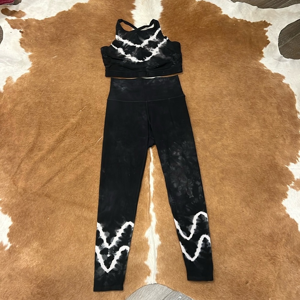 Electric & Rose tie dye cotton legging and sports bra set size large
